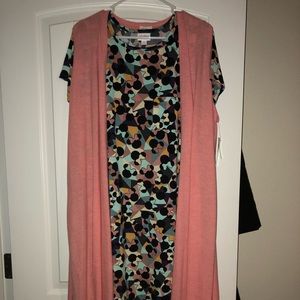 Medium Carly & Medium Joy Outfit